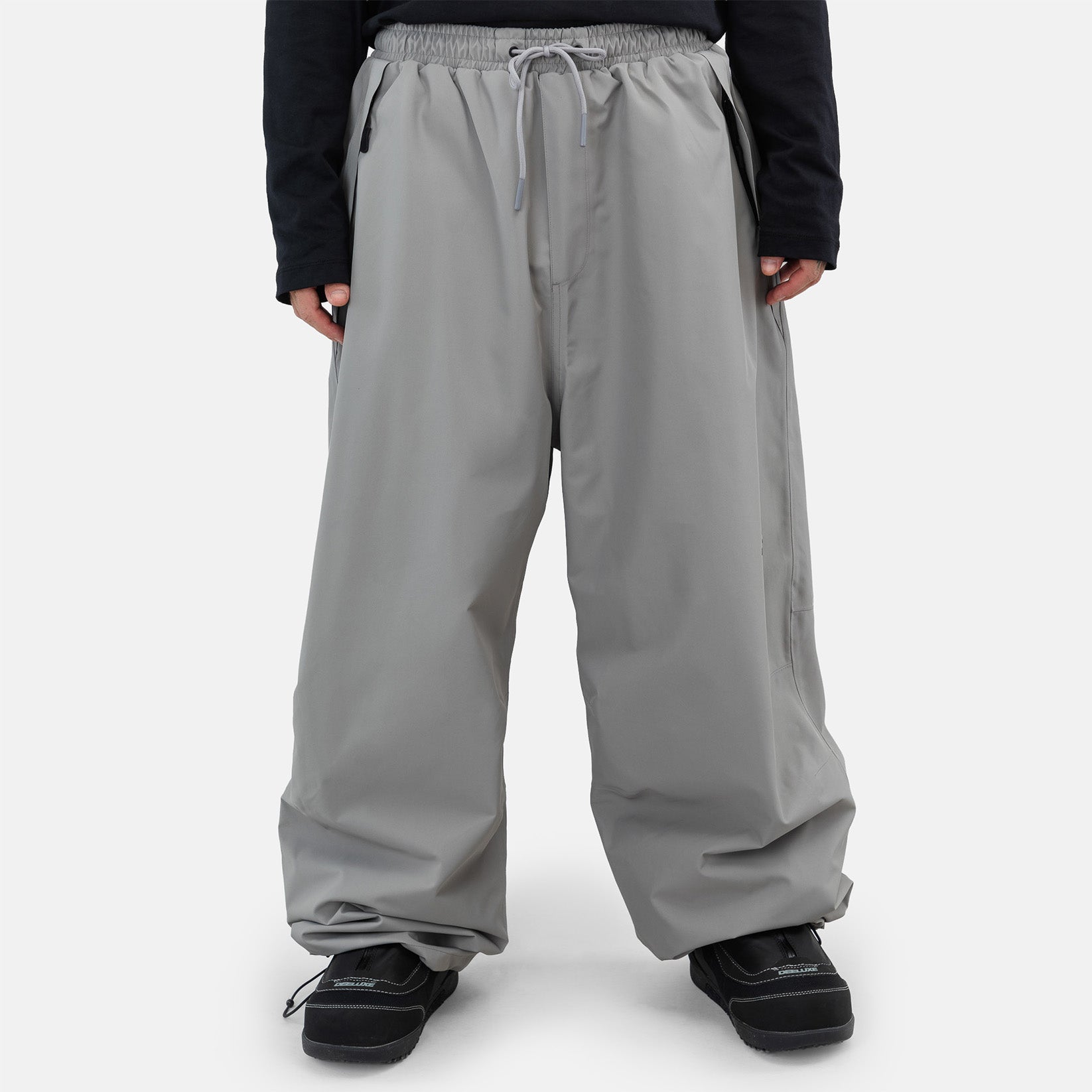 Beyond Medals Park Pant - Grey Grau Bild 1
